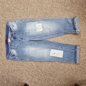No Boundaries Denim Capri size 4
